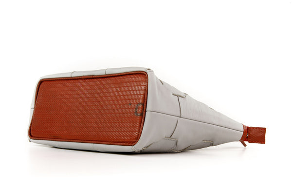 Elvis & Kresse Fire & Hide Cosmetics Case in Grey at Supernomad