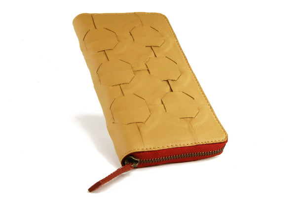 Elvis & Kresse Fire & Hide Zip Purse in Tan at Supernomad